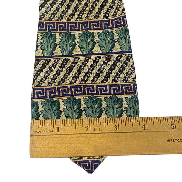 The Metropolitan Museum of Art Men's Tie Green Black 100% Silk Made in Canada - Picture 7 of 9